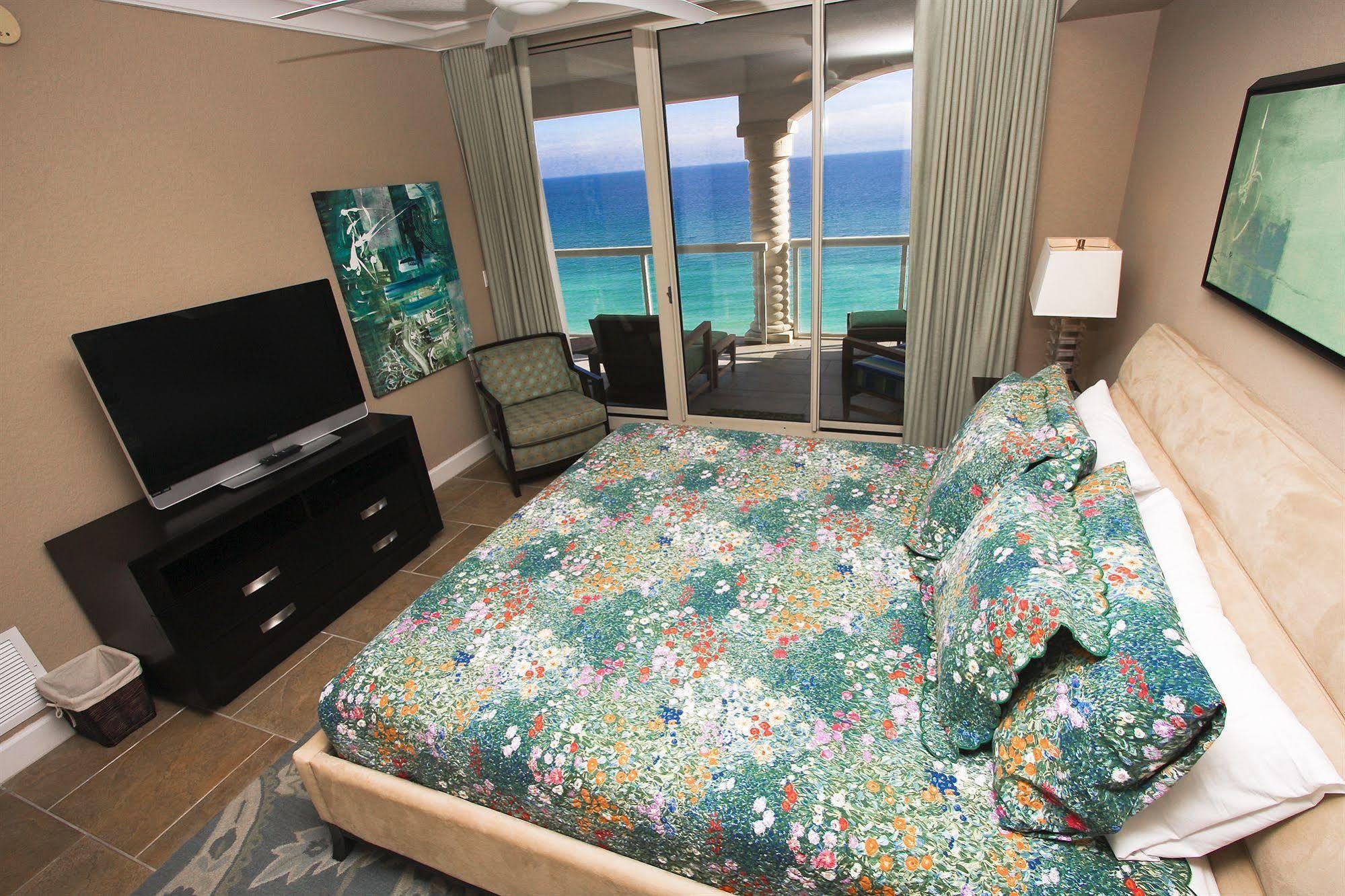 Beach Club Resort And Spa เพนซาโคลาบีช ภายนอก รูปภาพ